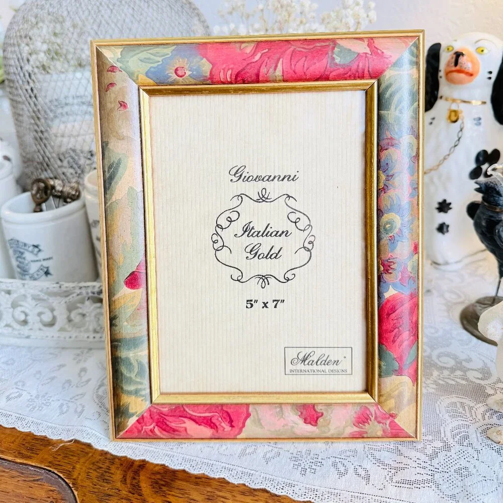 Vintage Giovani Italian Gold Hand Painted Frame